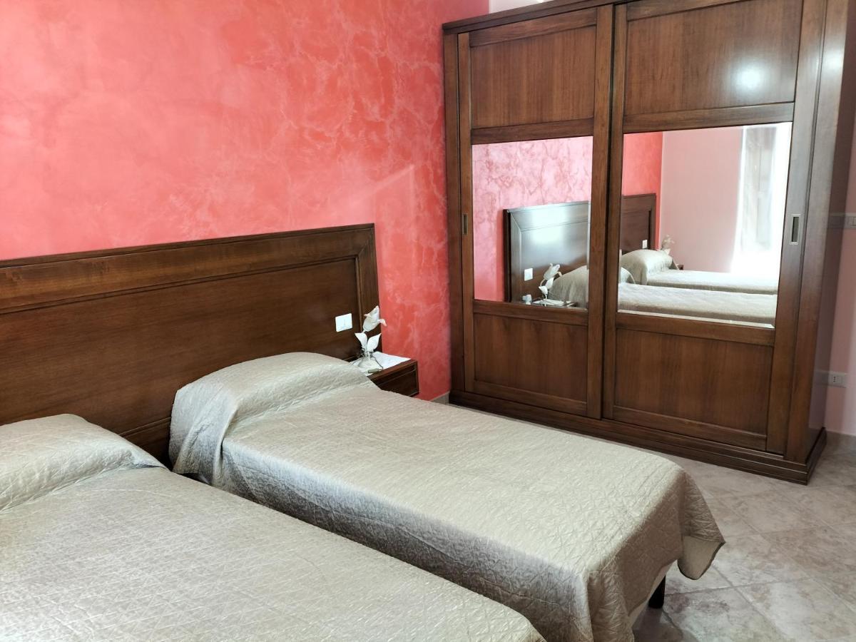 Agriturismo Dipinto Dal Sole Padula Eksteriør billede